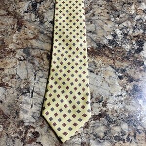 Elegant Yellow and Brown Men's Tie